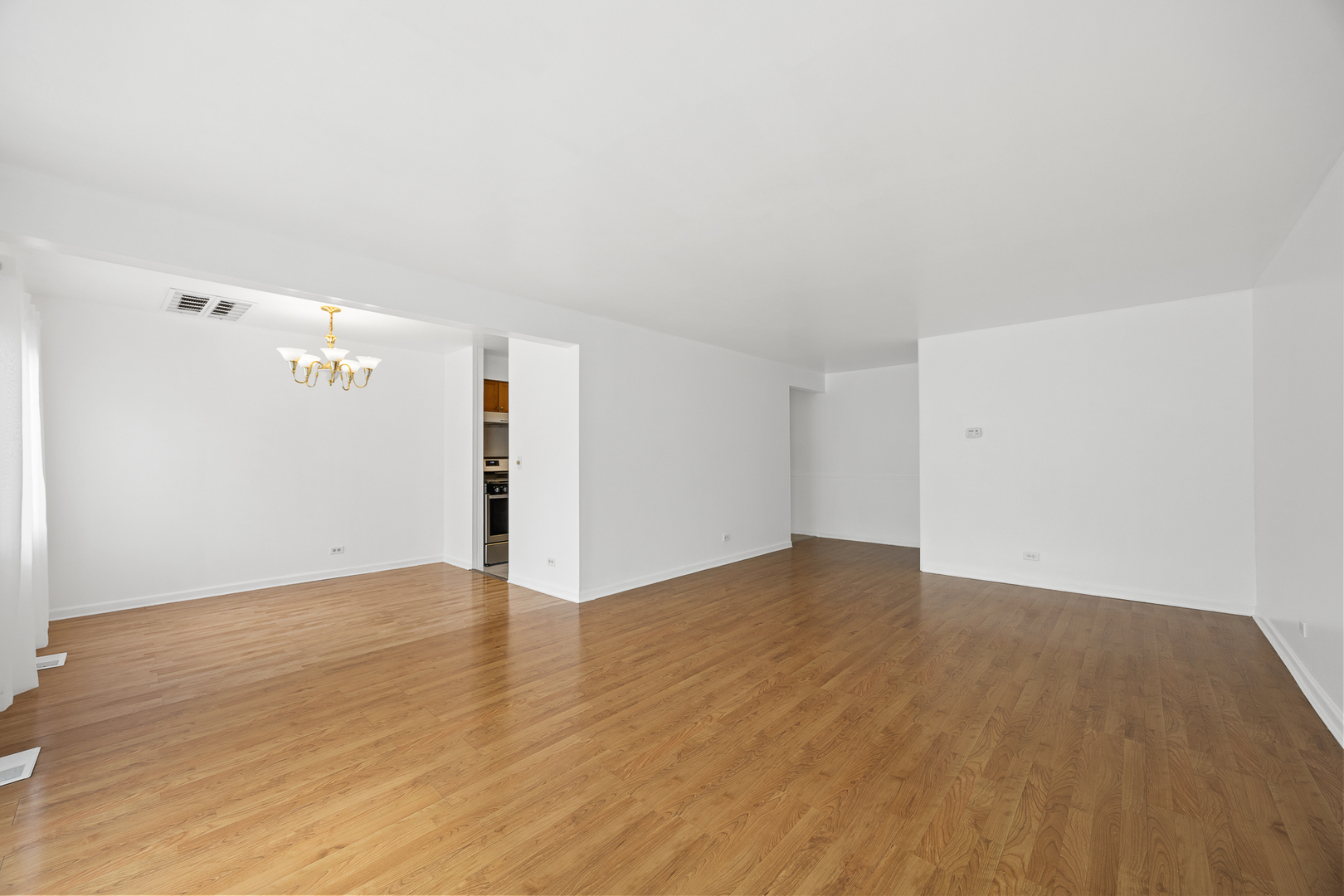 3008 Roberts Drive #1, Woodridge, IL 60517