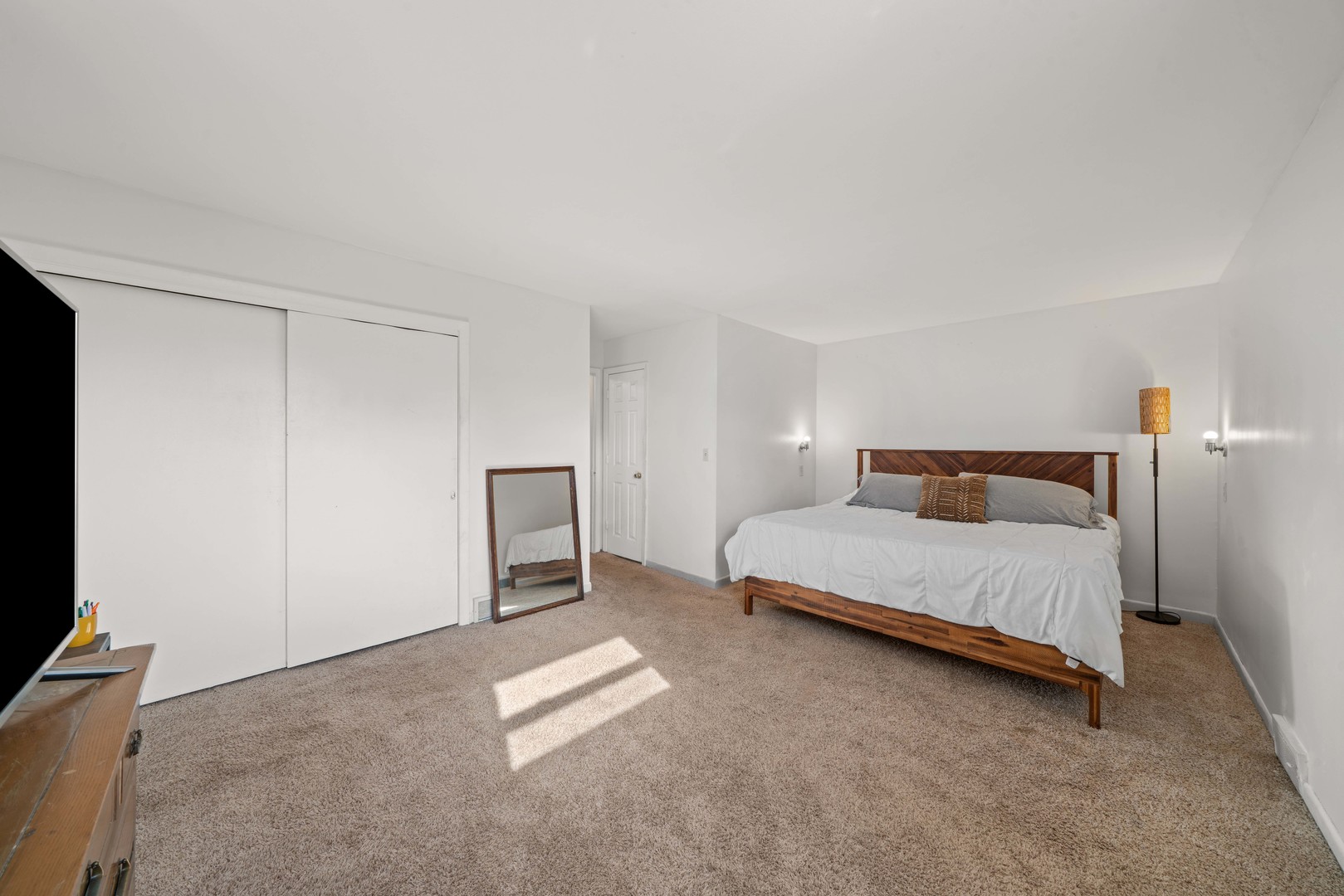 338 Lakelawn Boulevard, Aurora, IL 60506