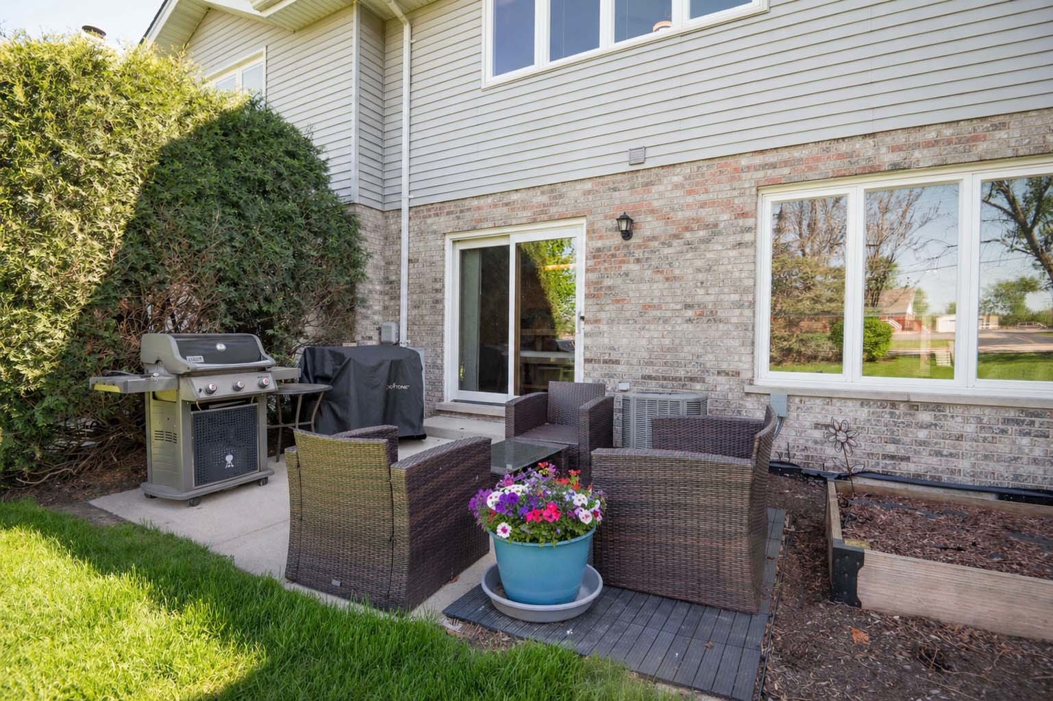 9422 Quail Trail, Tinley Park, IL 60487