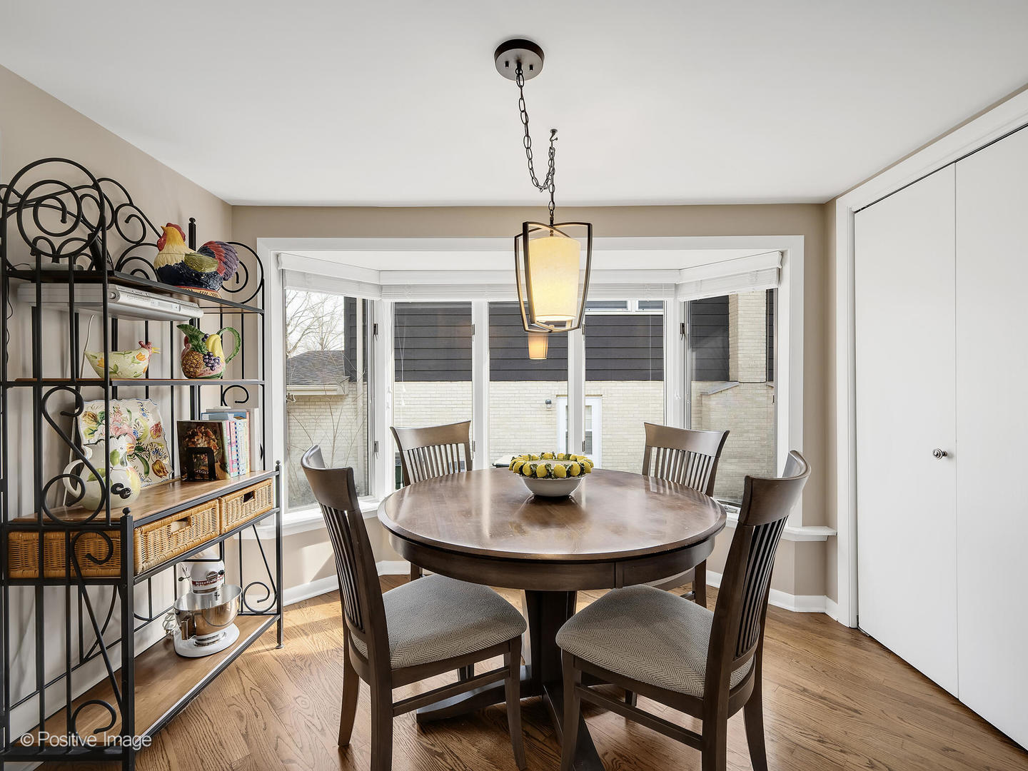 703 E Redwood Lane, Arlington Heights, IL 60004