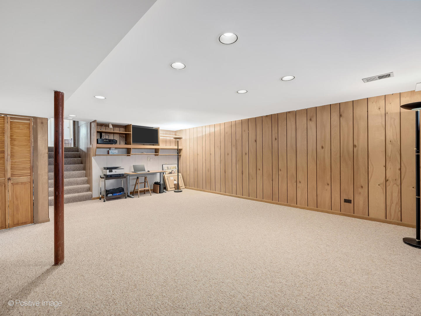 703 E Redwood Lane, Arlington Heights, IL 60004