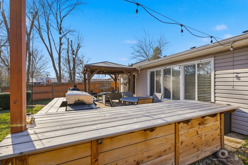 113 Lexington Drive, Bolingbrook, IL 60440