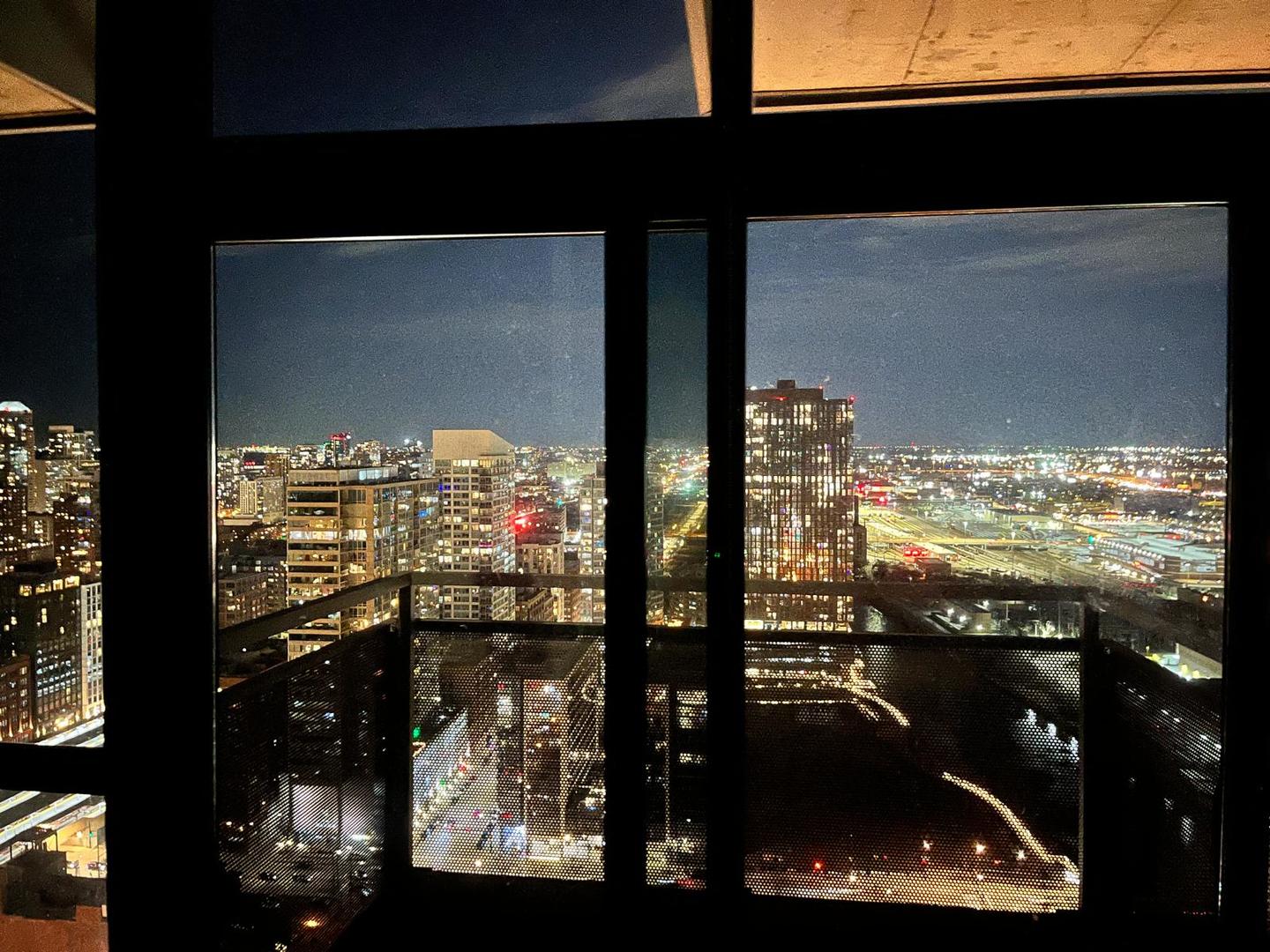 235 W Van Buren Street #2908, Chicago, IL 60607