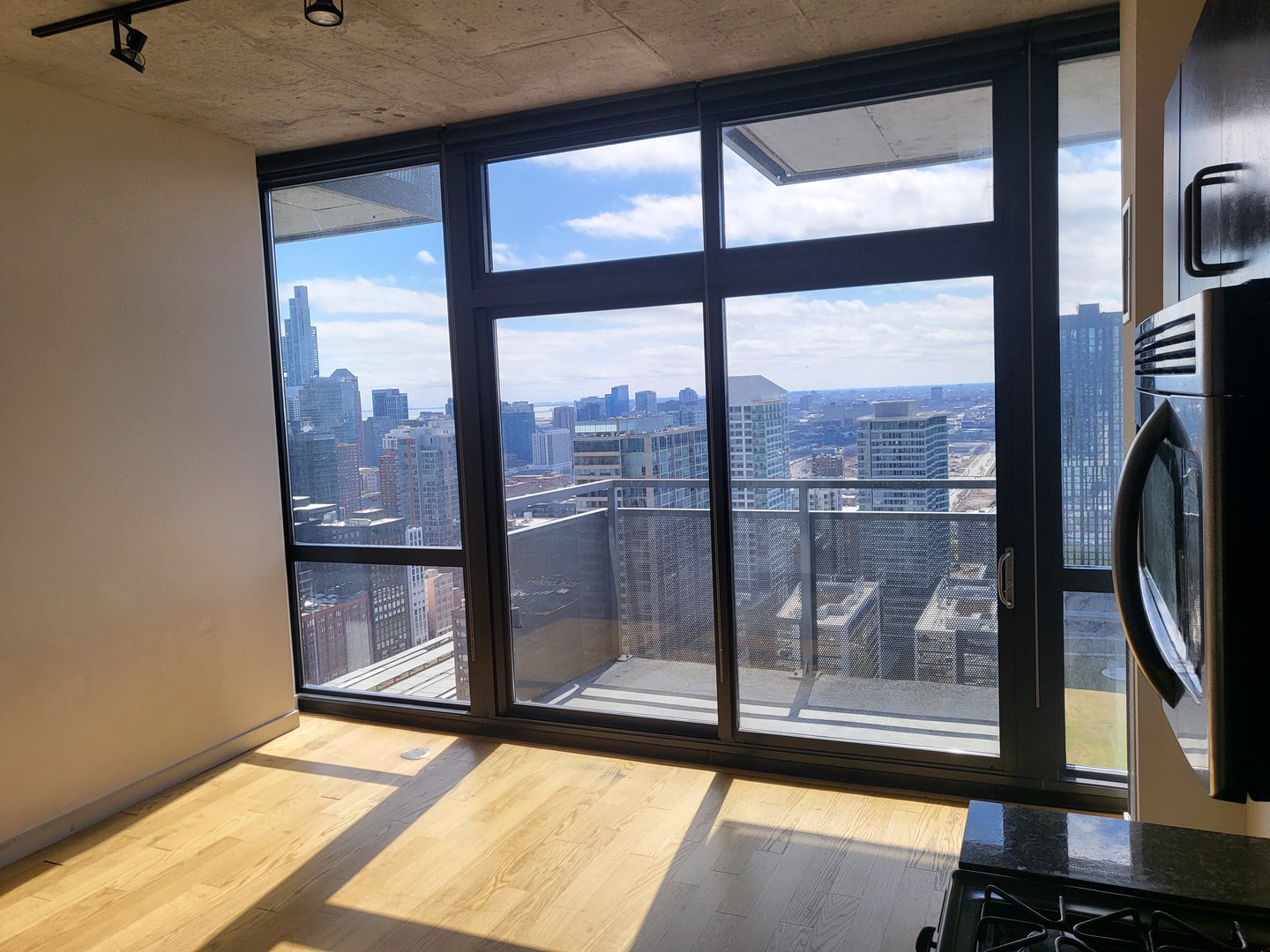 235 W Van Buren Street #2908, Chicago, IL 60607