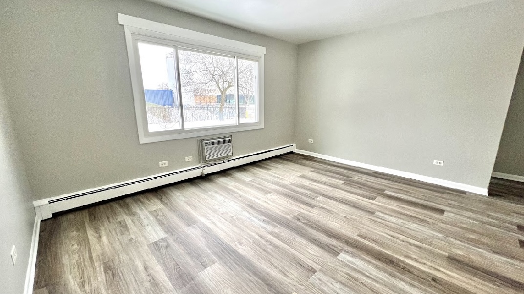 1355 Abbott Drive #3, Elgin, IL 60123