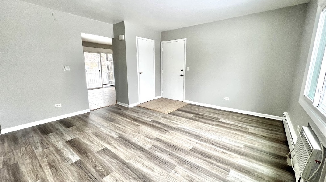 1355 Abbott Drive #3, Elgin, IL 60123