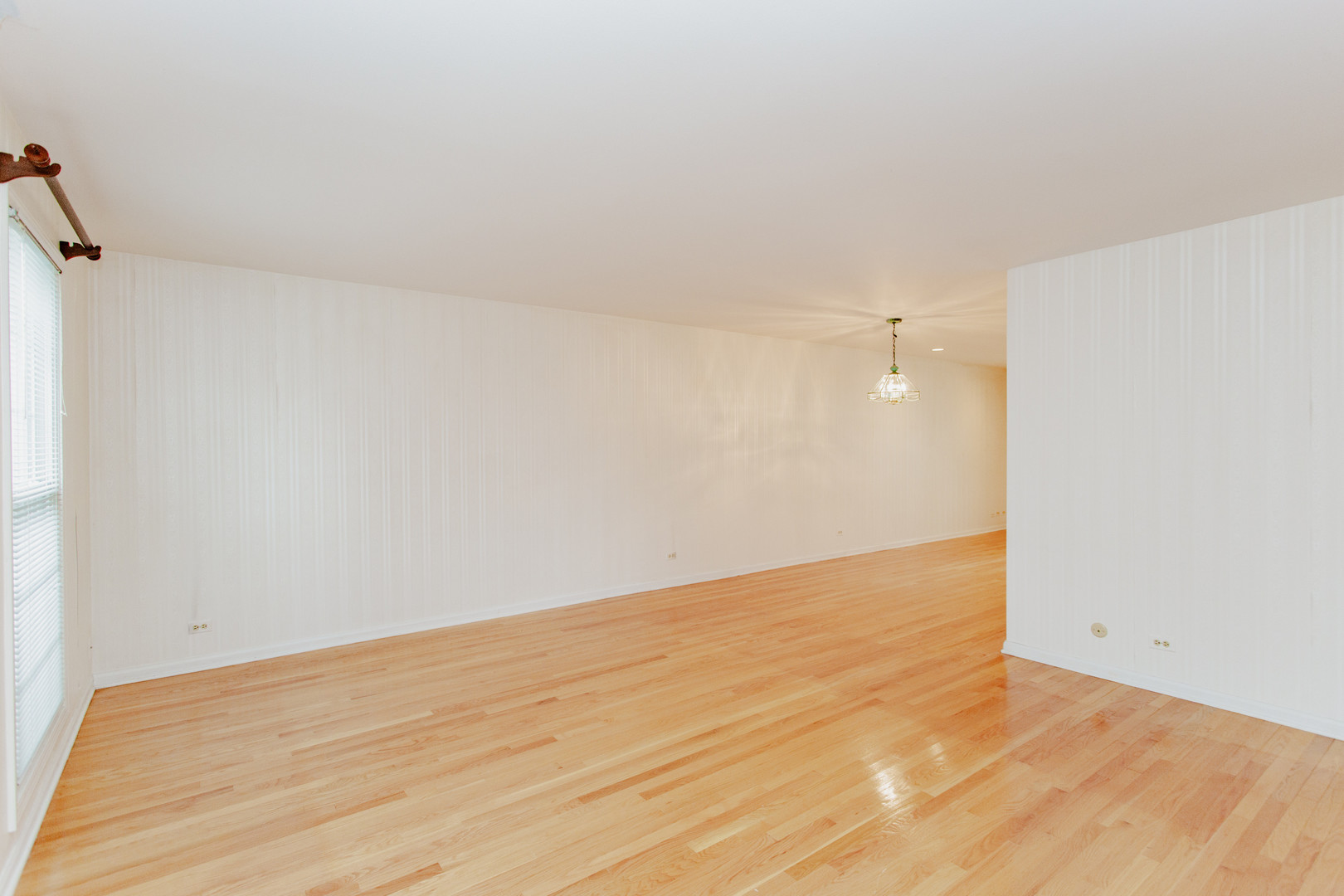 1410 Pebblecreek Drive, Glenview, IL 60025