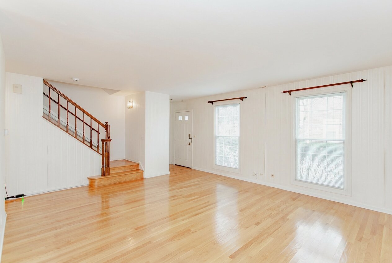 1410 Pebblecreek Drive, Glenview, IL 60025