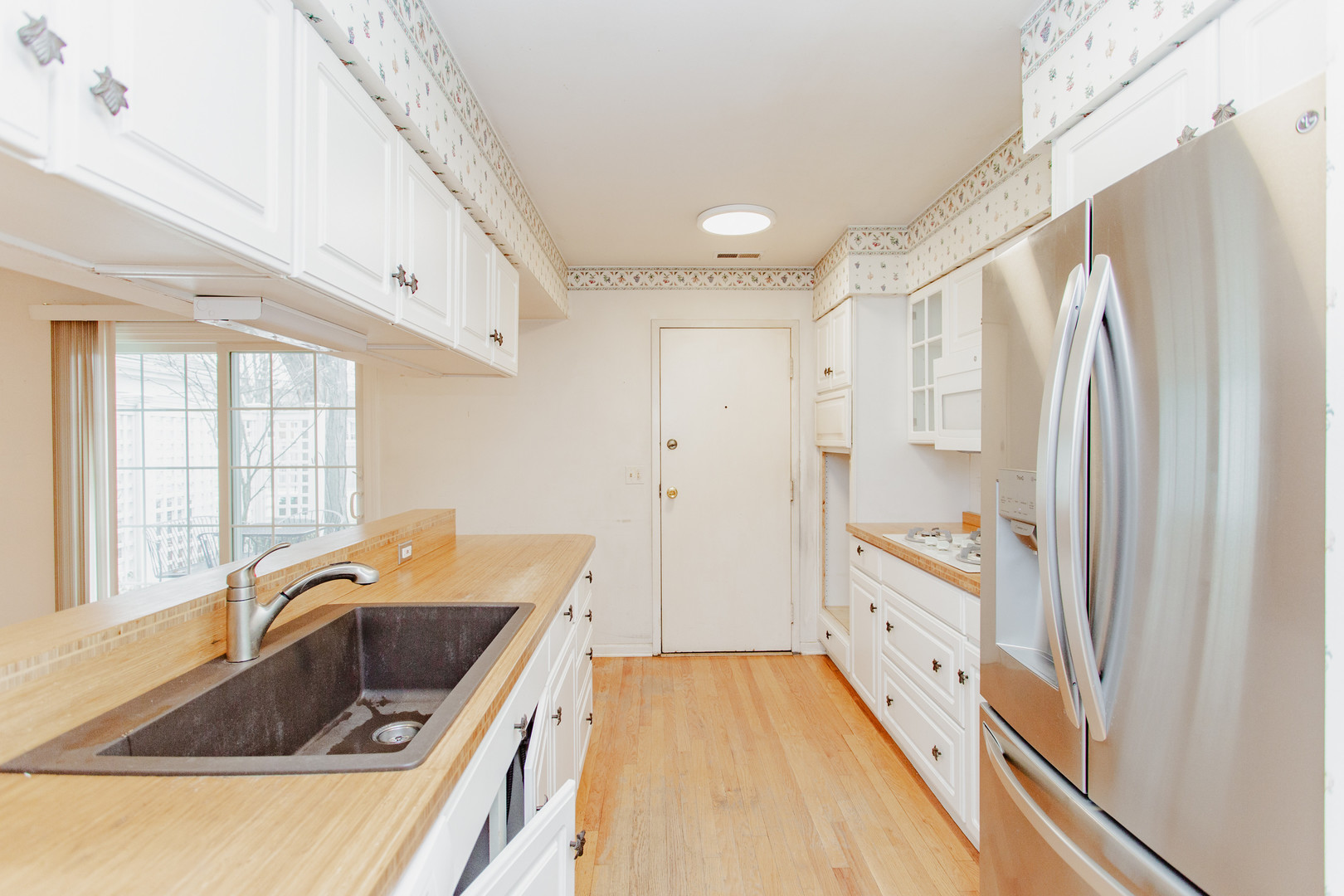 1410 Pebblecreek Drive, Glenview, IL 60025