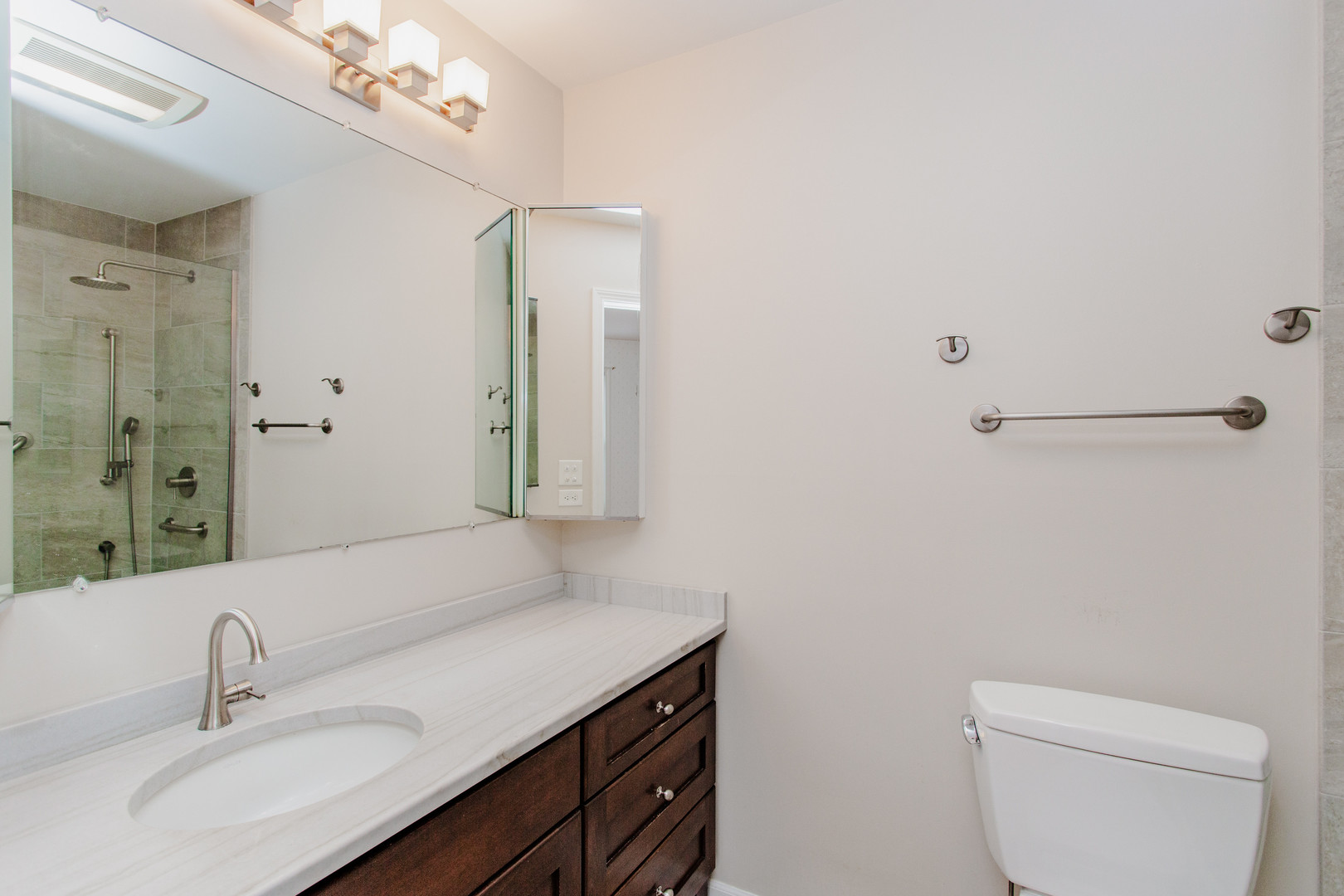 1410 Pebblecreek Drive, Glenview, IL 60025