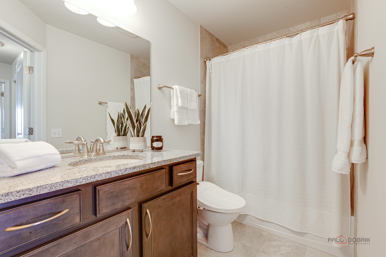 246 Belmont Drive, Lincolnshire, IL 60069