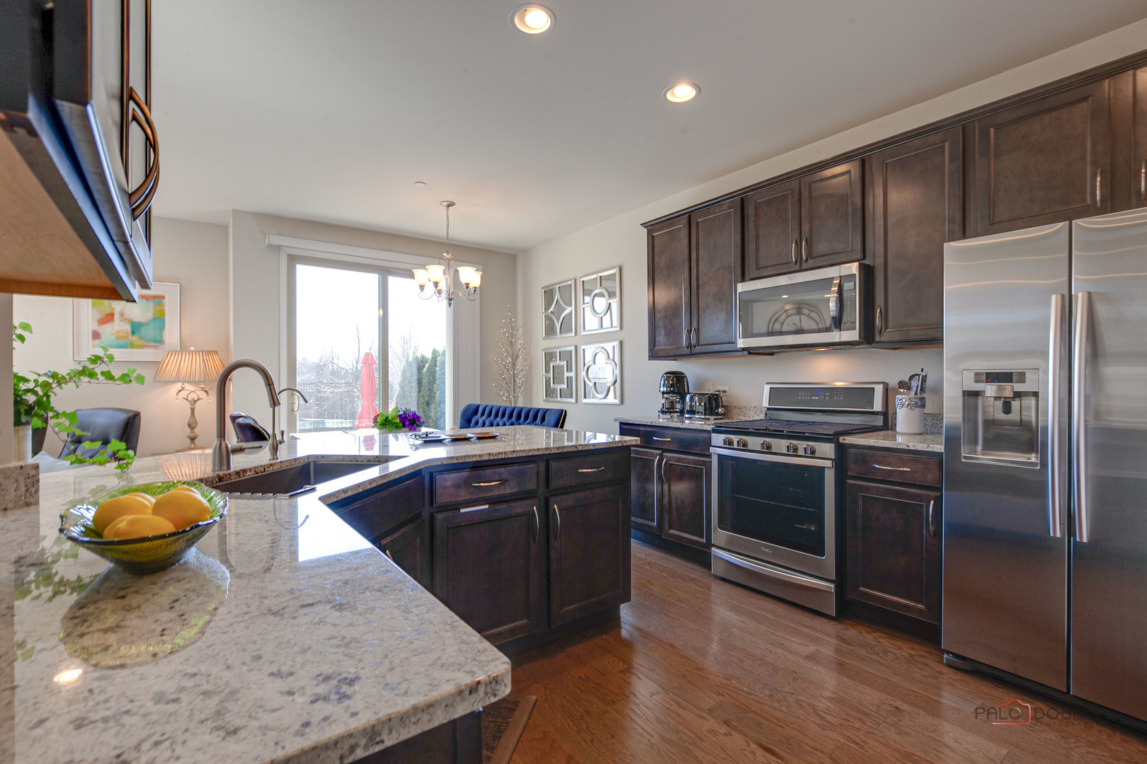 246 Belmont Drive, Lincolnshire, IL 60069