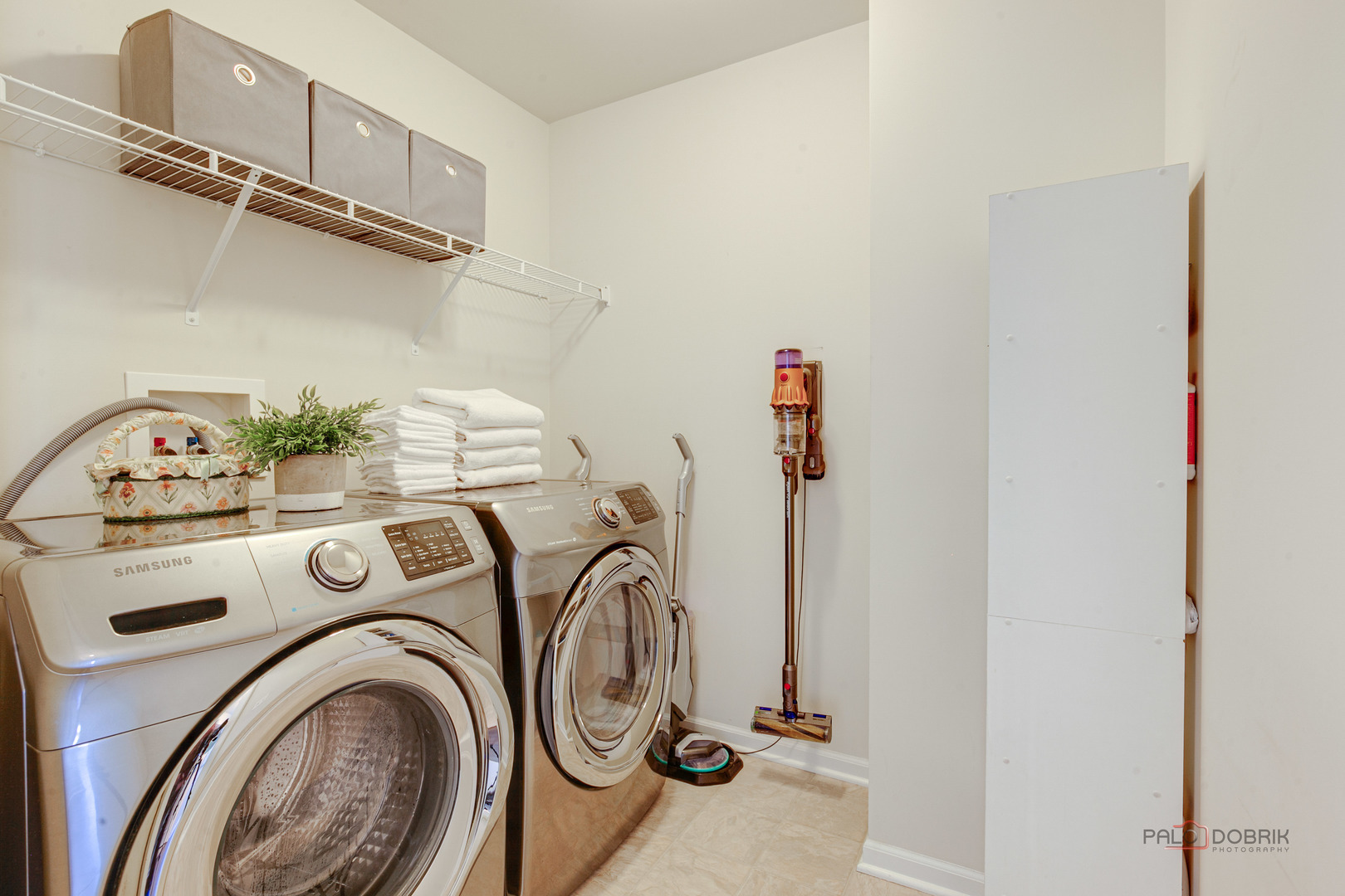 246 Belmont Drive, Lincolnshire, IL 60069