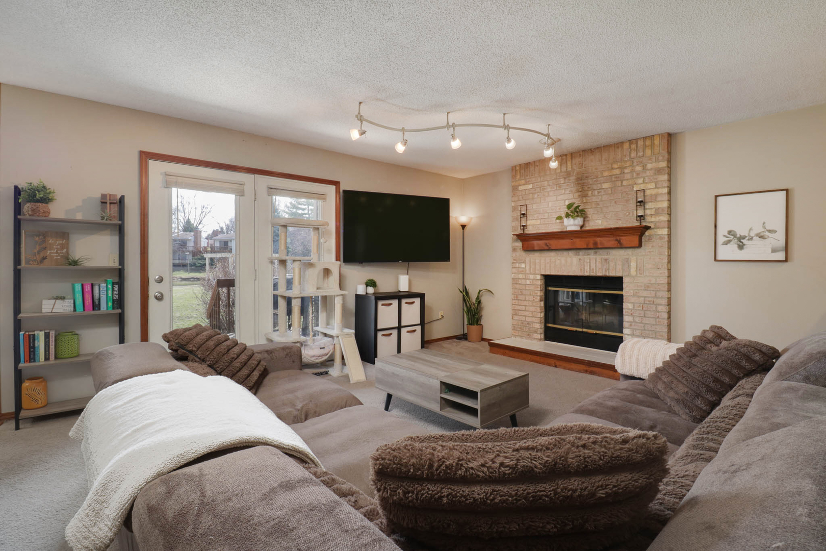 903 N Linden Street #207, Normal, IL 61761