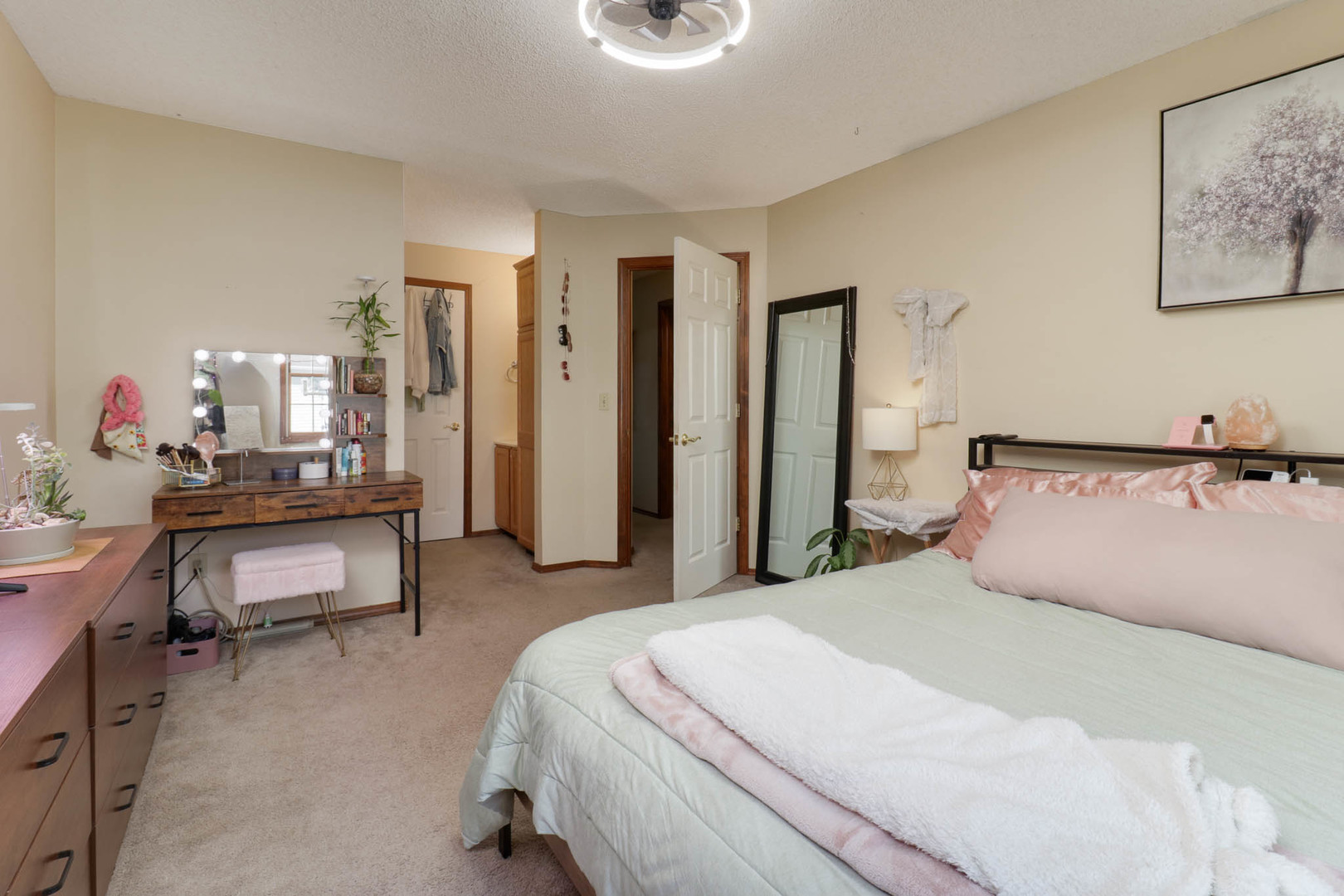 903 N Linden Street #207, Normal, IL 61761