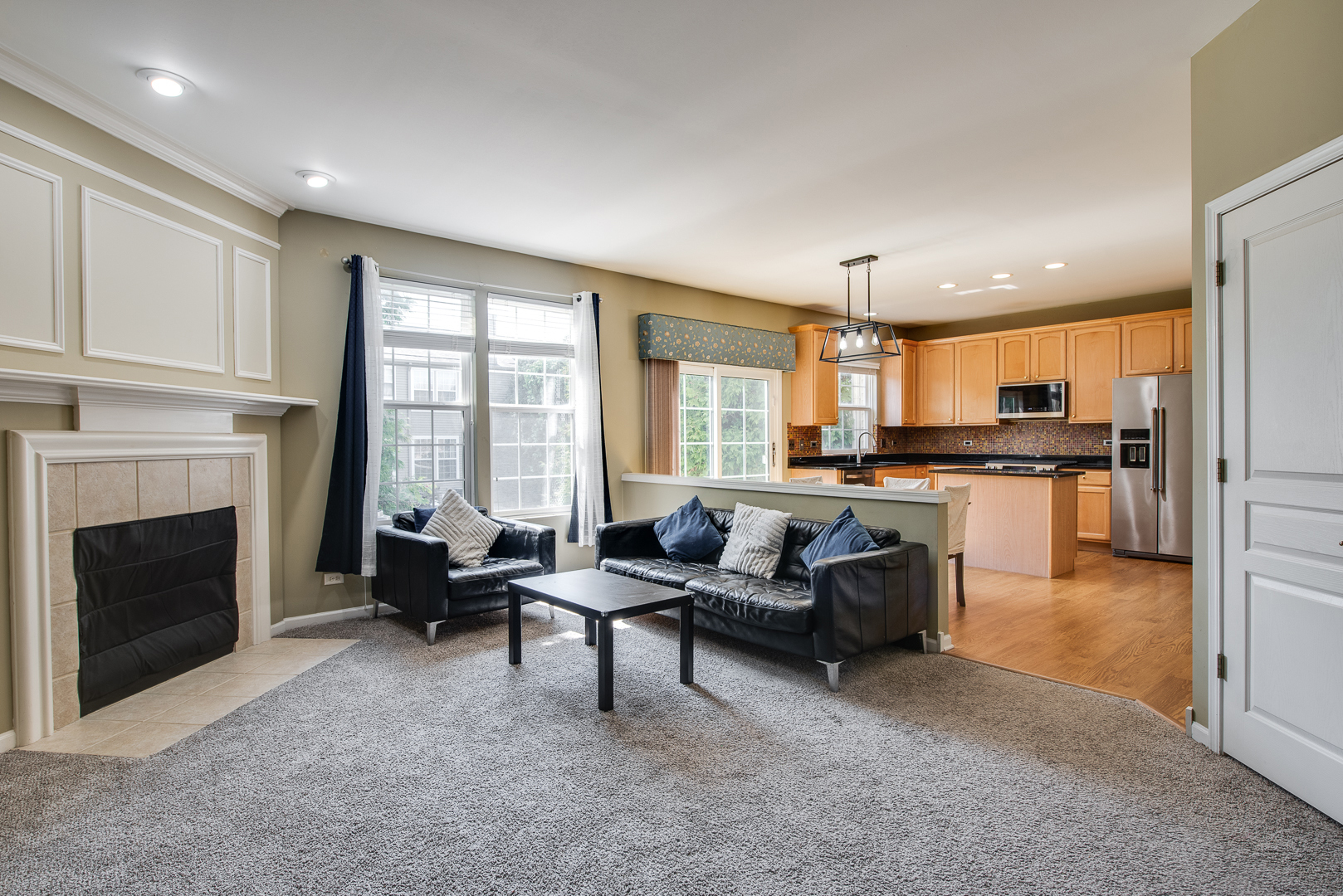 2889 Peachtree Circle, Aurora, IL 60502