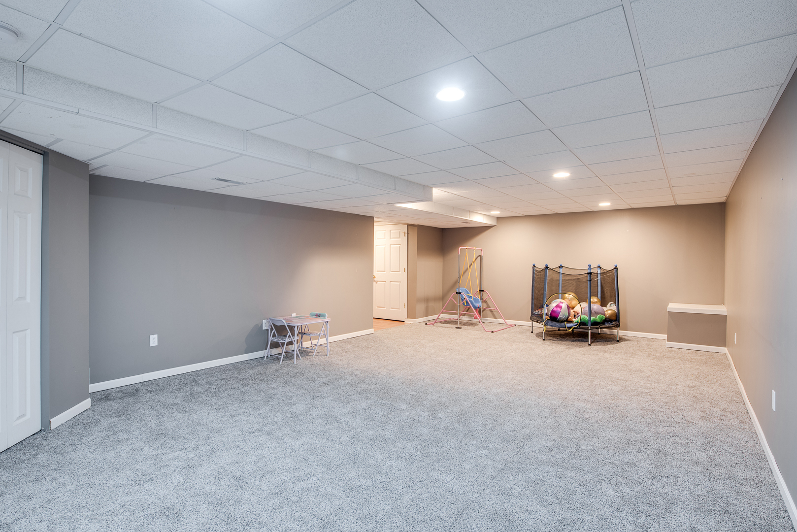 2889 Peachtree Circle, Aurora, IL 60502