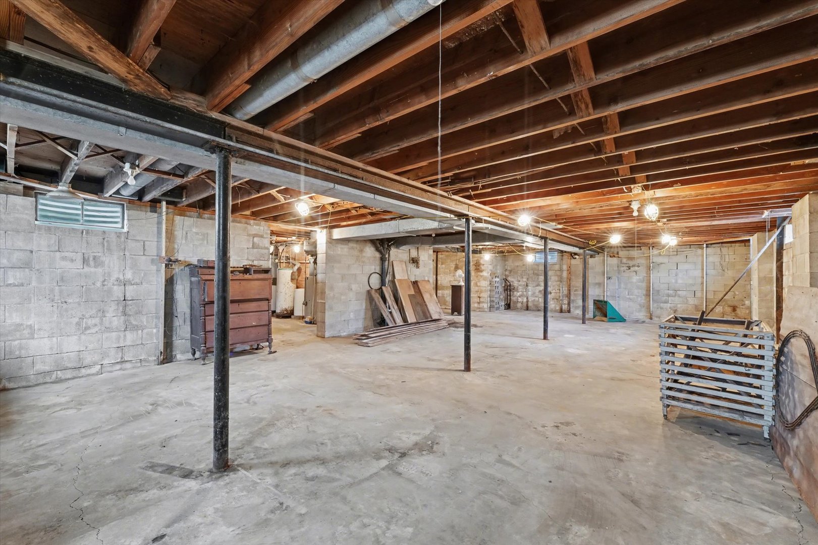 404 Oak Drive, Roberts, IL 60962