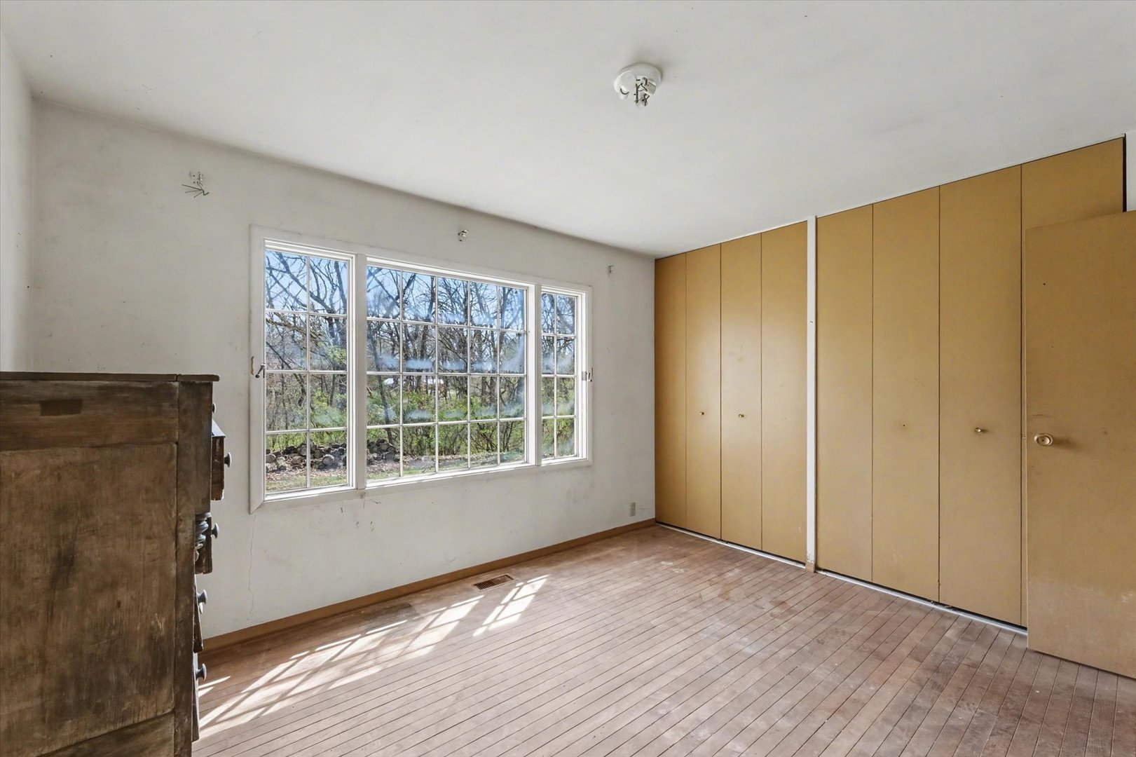 404 Oak Drive, Roberts, IL 60962