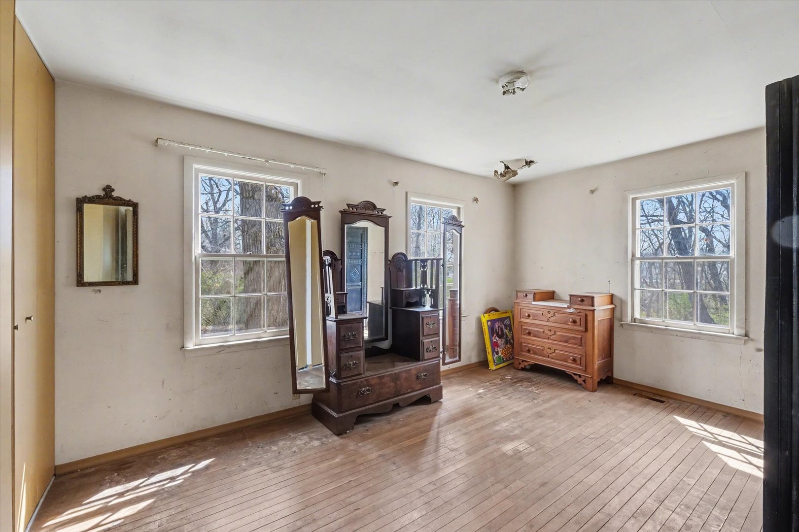 404 Oak Drive, Roberts, IL 60962