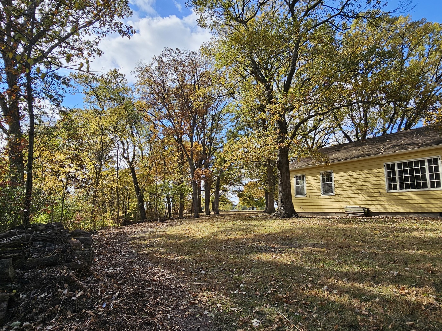 404 Oak Drive, Roberts, IL 60962