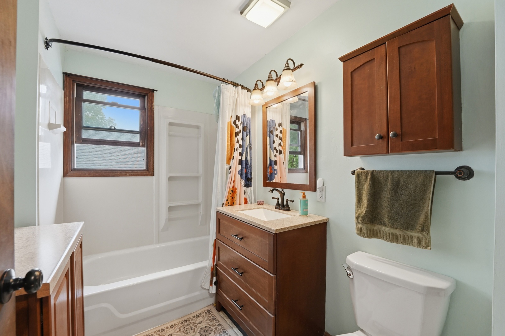 4140 Anna Avenue, Lyons, IL 60534