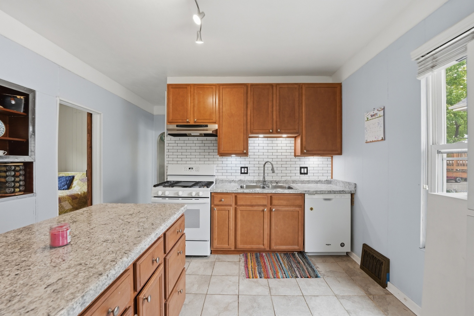 4140 Anna Avenue, Lyons, IL 60534