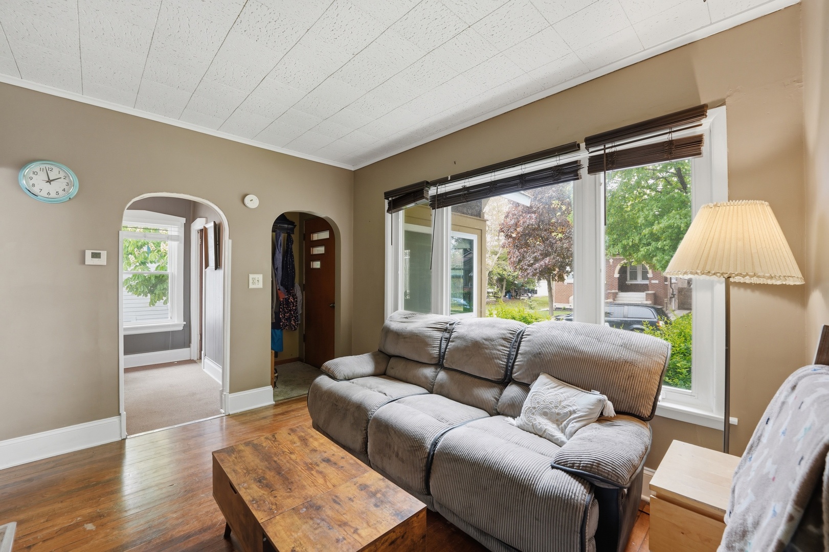 4140 Anna Avenue, Lyons, IL 60534