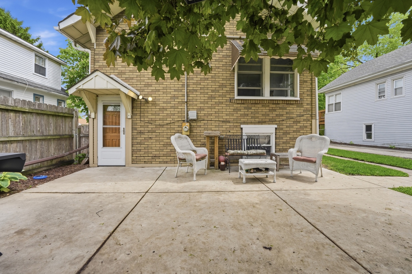 4140 Anna Avenue, Lyons, IL 60534