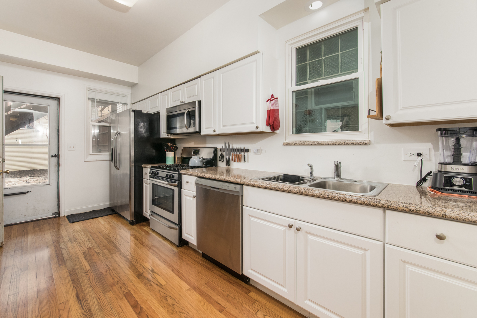 1249 N Cleaver Street #G, Chicago, IL 60642