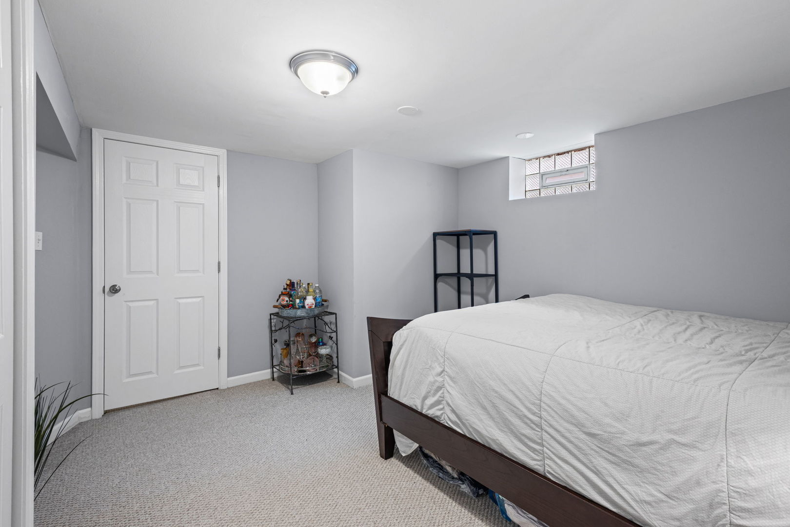 7807 S Kenneth Avenue, Chicago, IL 60652