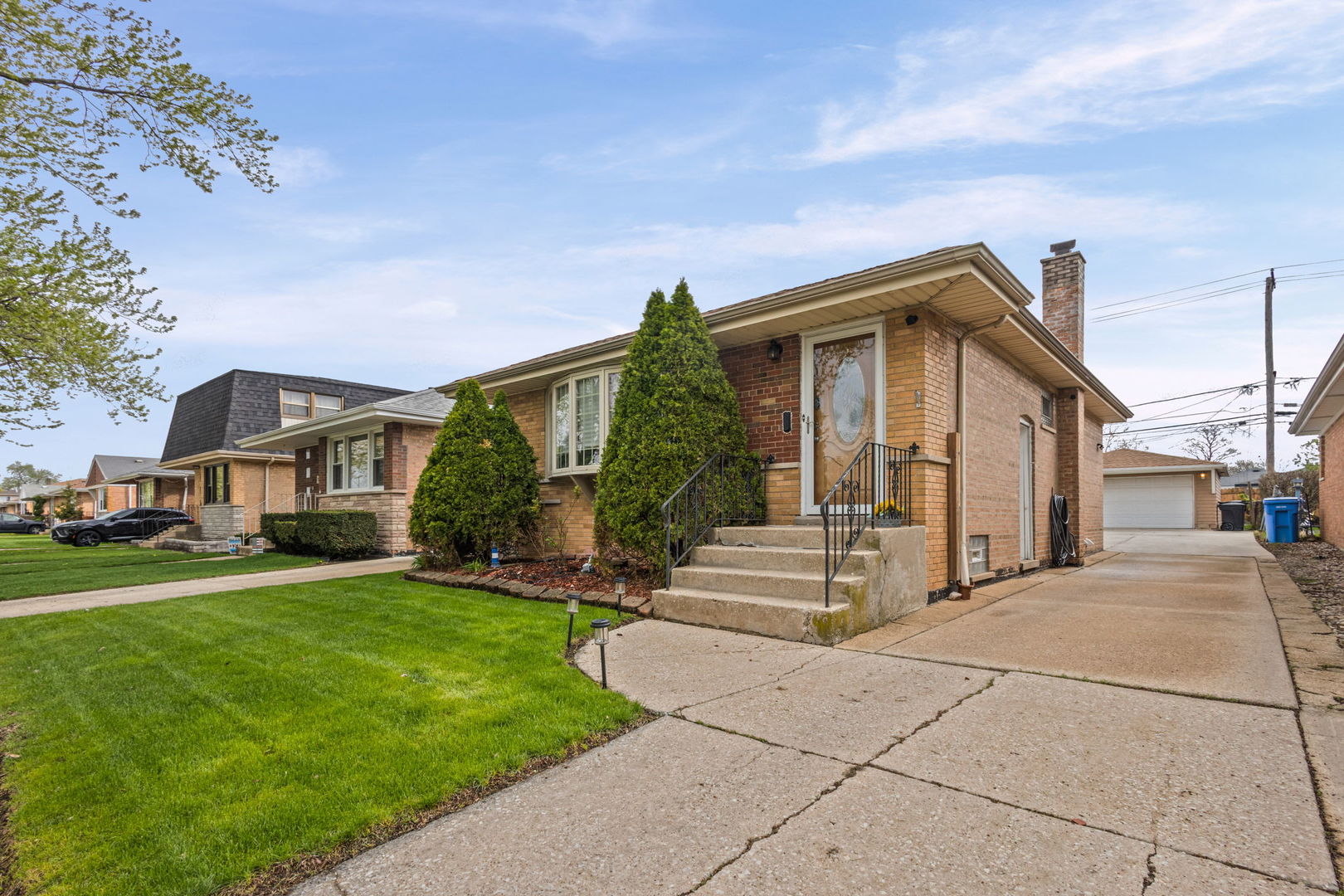 7807 S Kenneth Avenue, Chicago, IL 60652