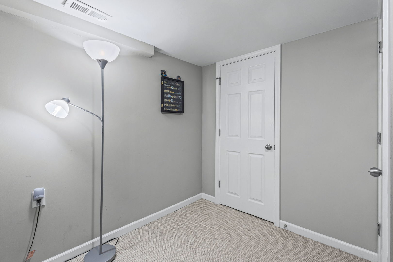 7807 S Kenneth Avenue, Chicago, IL 60652