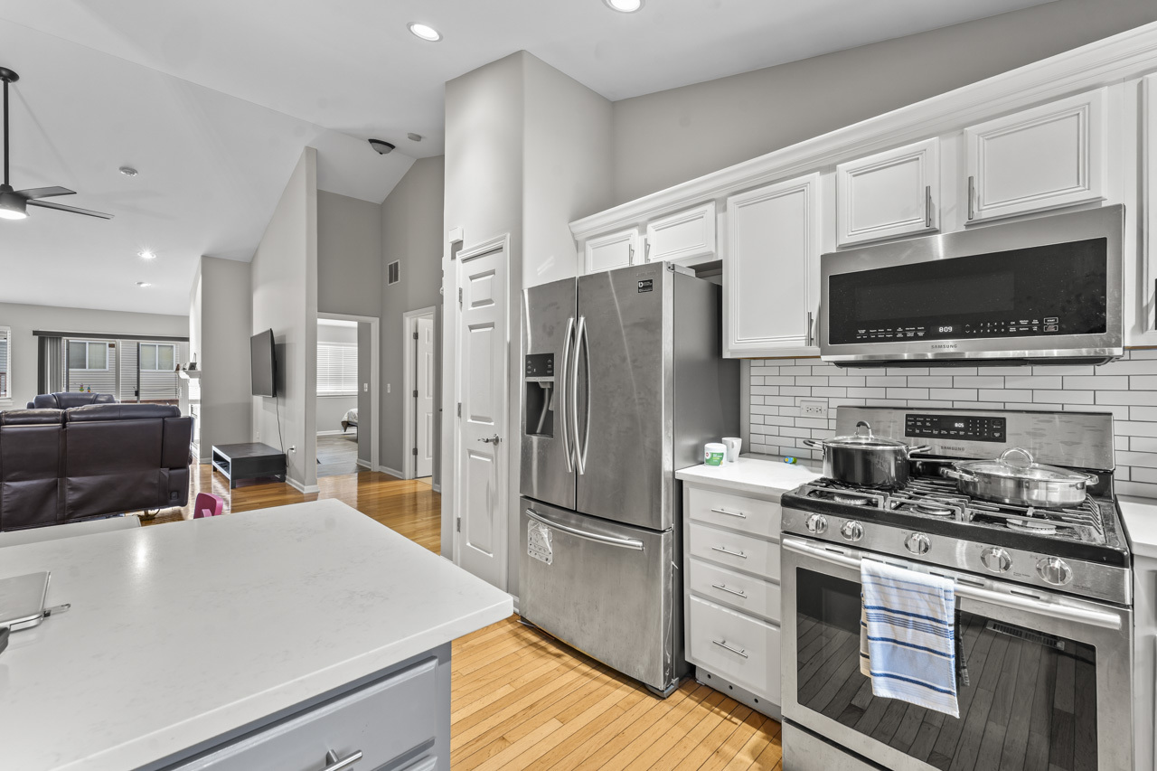 2987 Saganashkee Lane #2987, Naperville, IL 60564