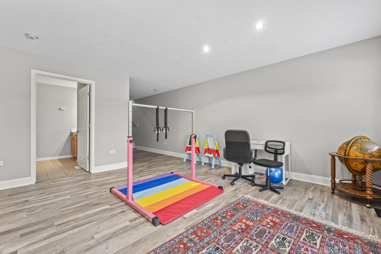 2987 Saganashkee Lane #2987, Naperville, IL 60564