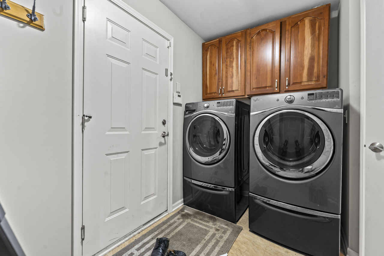 2987 Saganashkee Lane #2987, Naperville, IL 60564