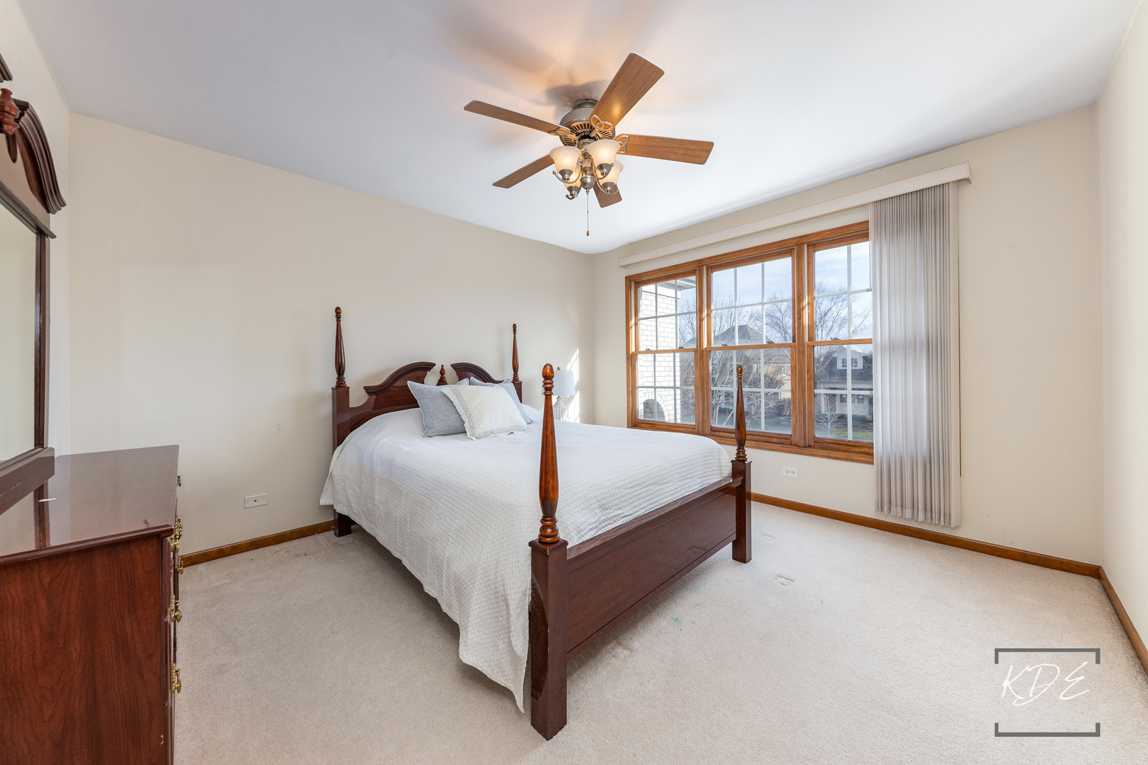 3307 Danlaur Court, Naperville, IL 60564