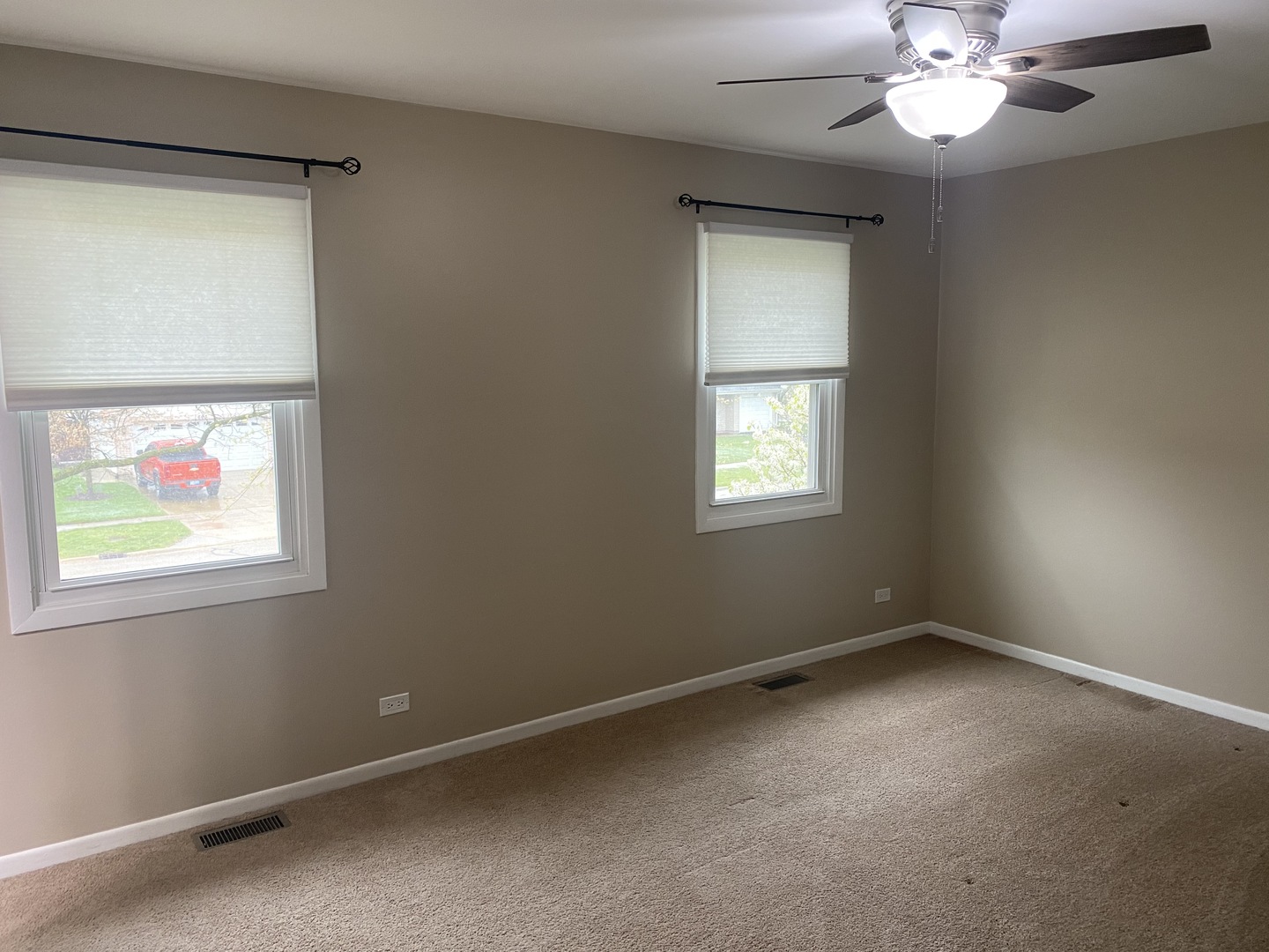 668 Niagara Drive, Bolingbrook, IL 60440