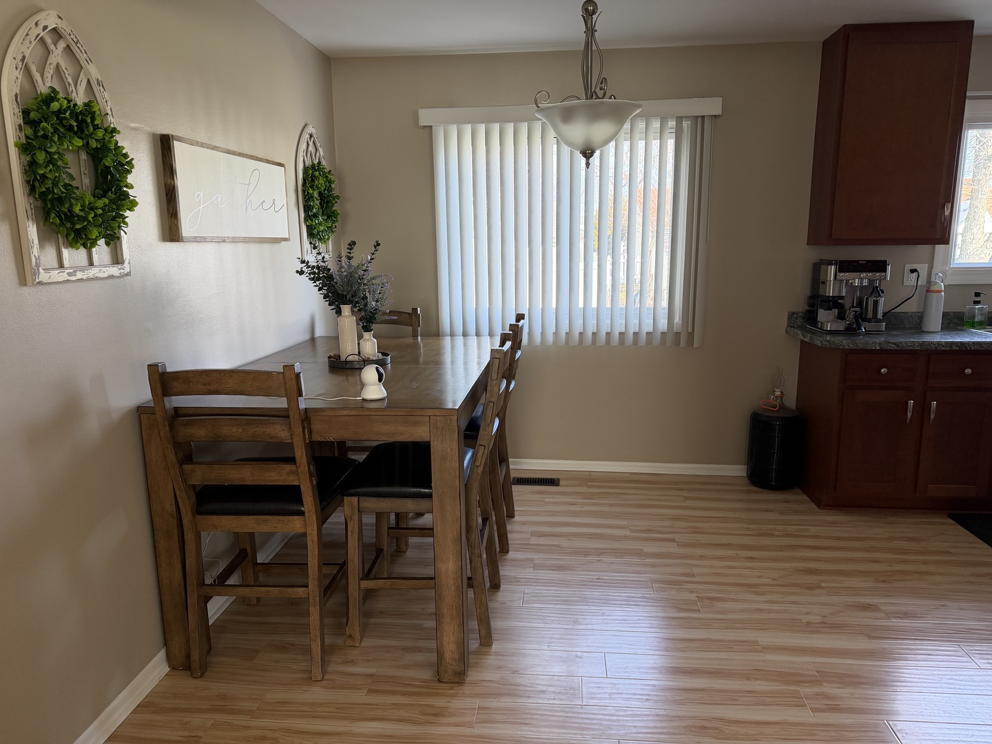 668 Niagara Drive, Bolingbrook, IL 60440