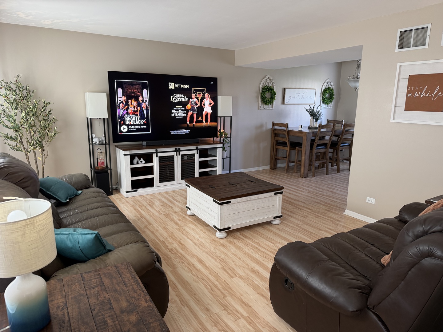 668 Niagara Drive, Bolingbrook, IL 60440