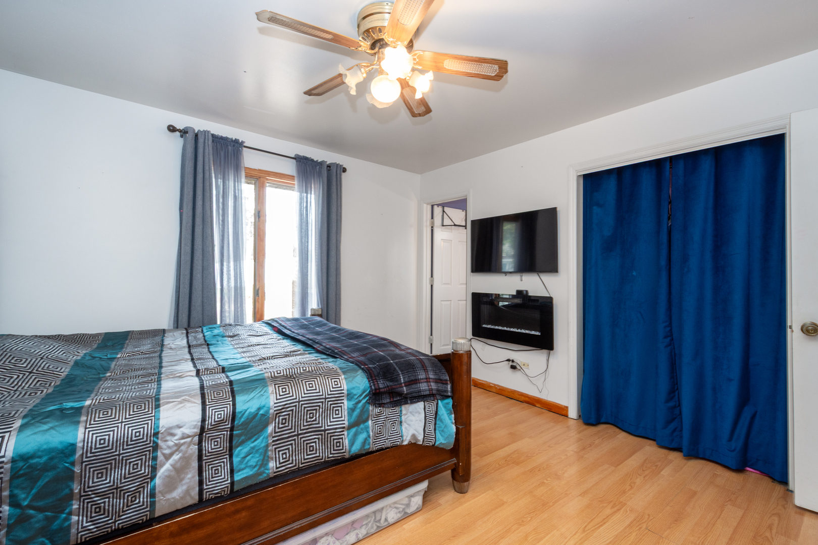 25172 W Columbia Bay Drive, Lake Villa, IL 60046