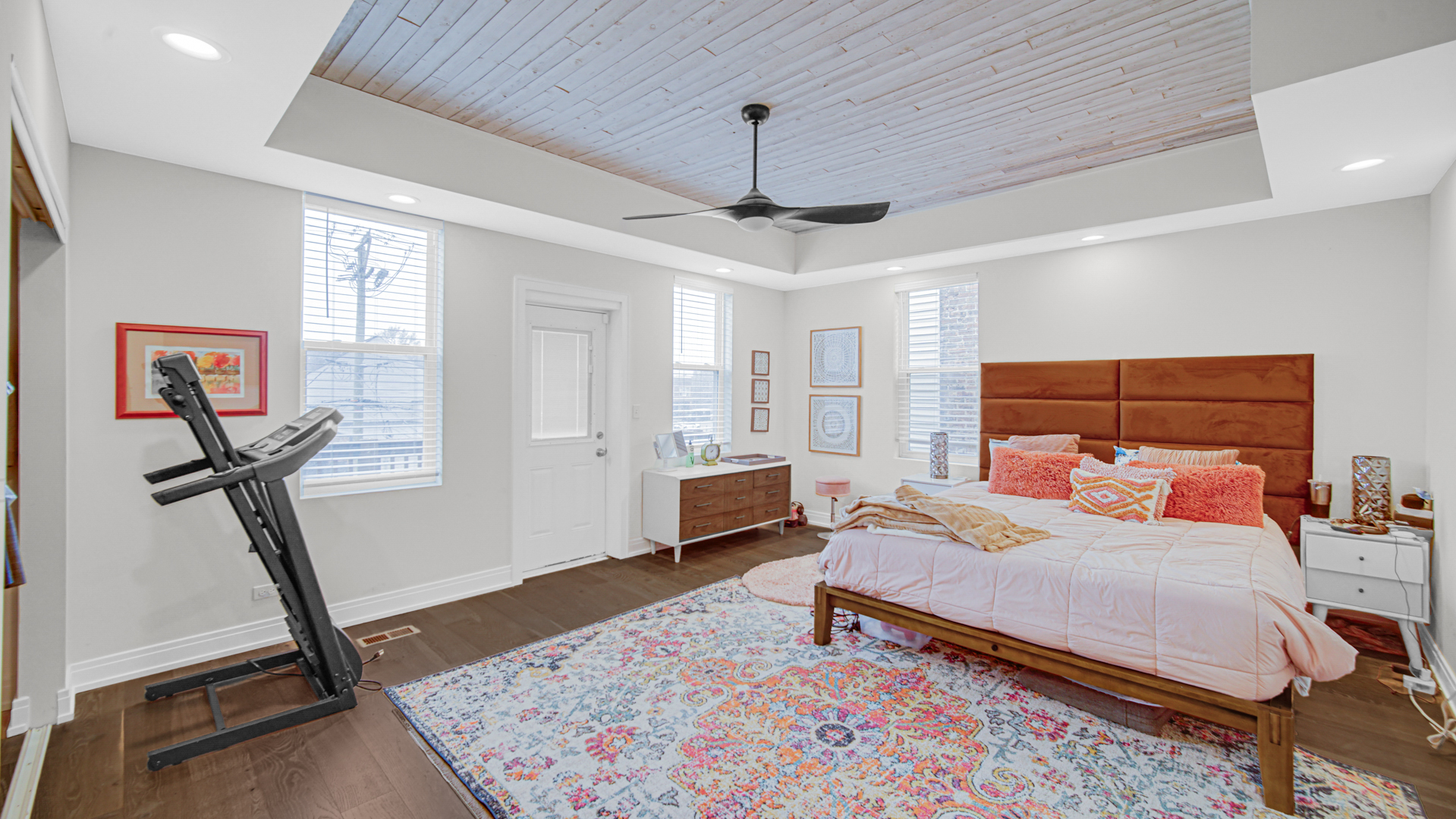 6511 S Evans Avenue, Chicago, IL 60637