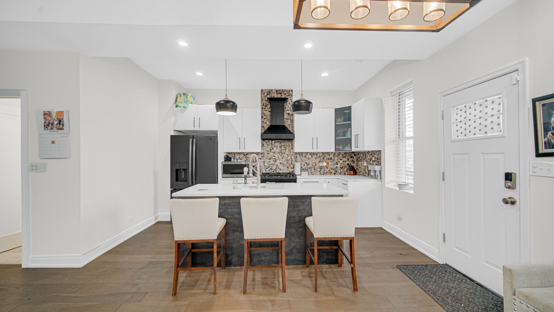 6511 S Evans Avenue, Chicago, IL 60637