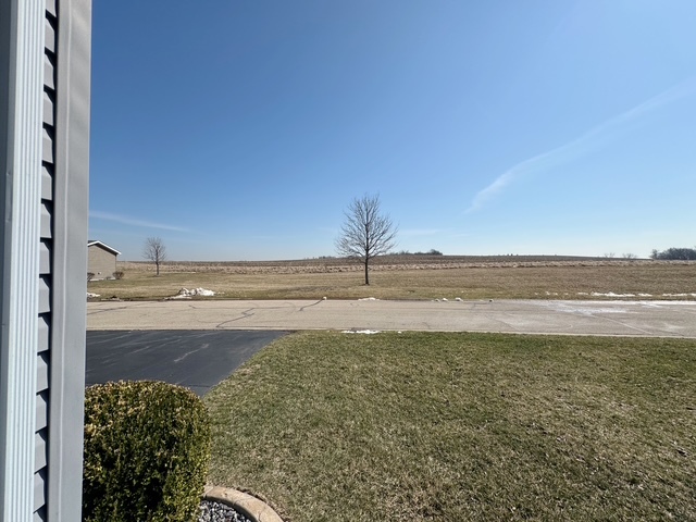 1542 Meadow View Lane, Grayslake, IL 60030