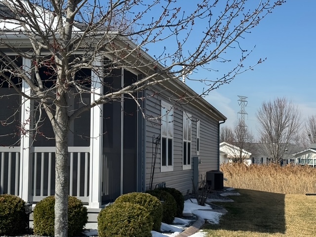 1542 Meadow View Lane, Grayslake, IL 60030