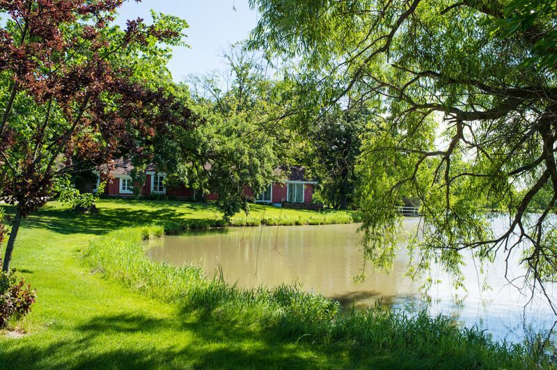 1542 Meadow View Lane, Grayslake, IL 60030