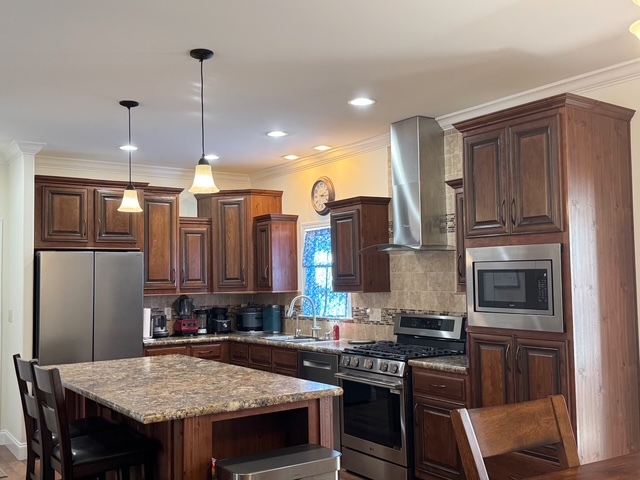 1542 Meadow View Lane, Grayslake, IL 60030