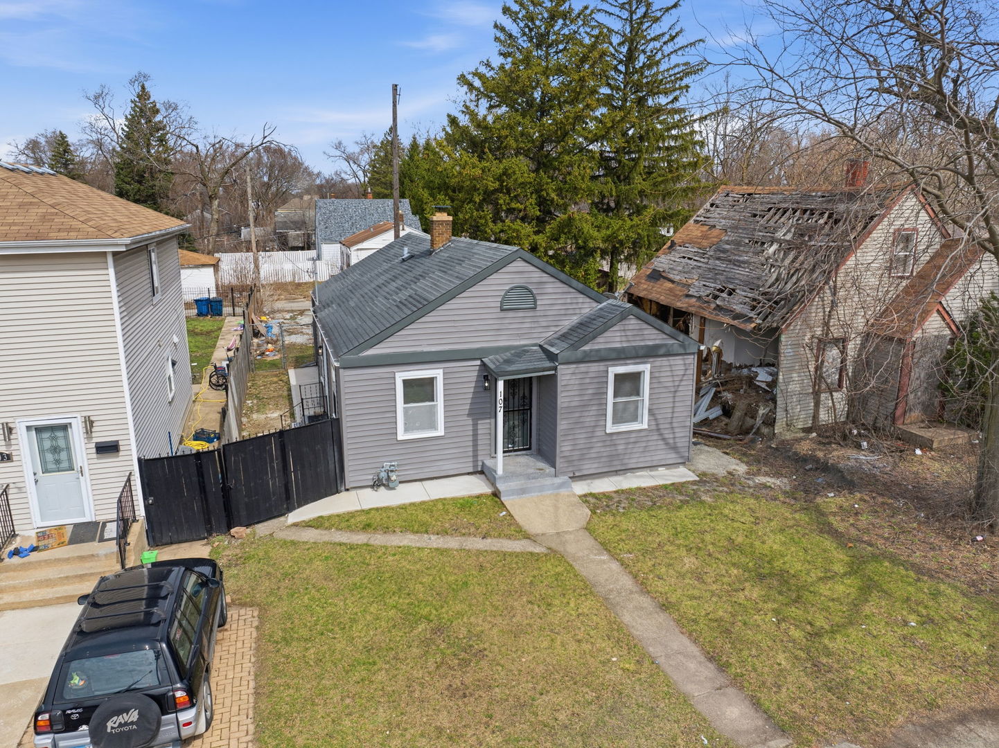 107 E 149th Street, Harvey, IL 60426