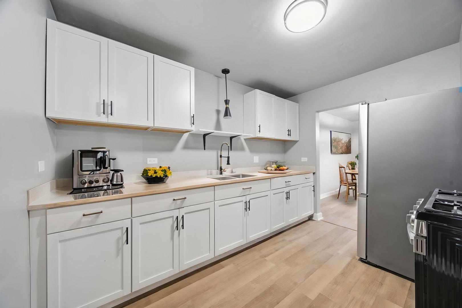 107 E 149th Street, Harvey, IL 60426