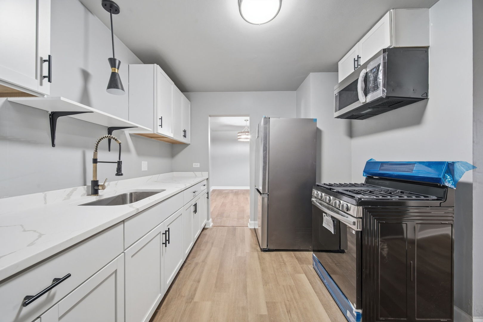 107 E 149th Street, Harvey, IL 60426